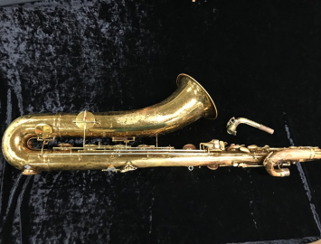 Photo Original Lacquer King Zephyr Bari Sax - Project Repair or Parts Horn - Serial # 356271